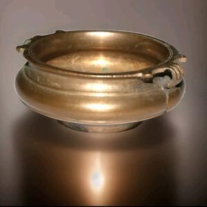 Antique metal bowl Asian censer / urli - 2.5" across - estate brass